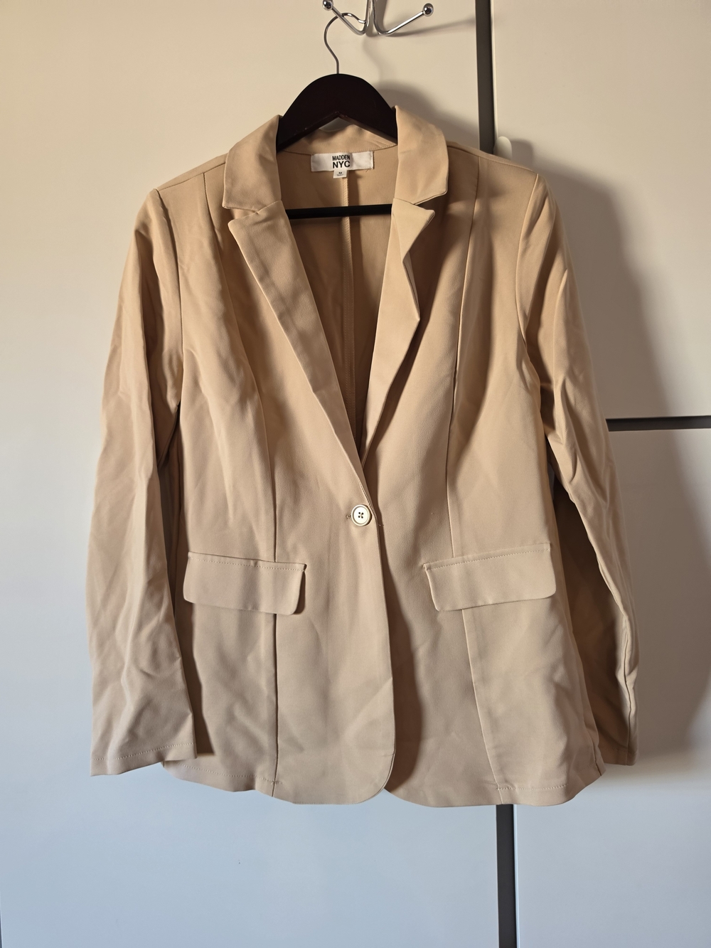 MADDEN NYC Beige Single-Button Blazer Jacket